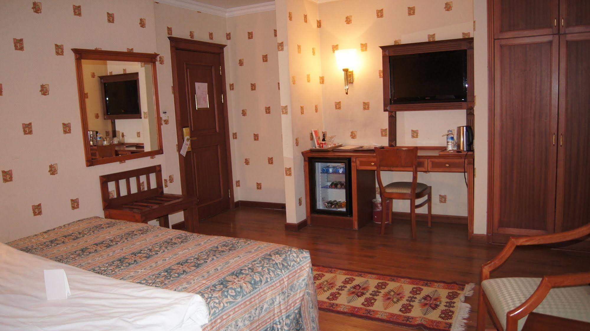 Elit Palas Hotel Ankara Kültér fotó